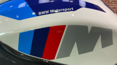 BMW M1000 RR